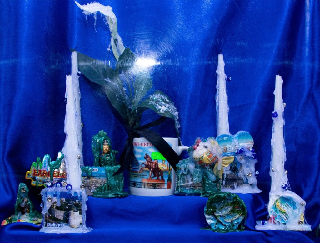 Kertu Rannula, “Mälestused miinus 50”. Autoritehnikas skulptuurid, 2020, Vitriingalerii